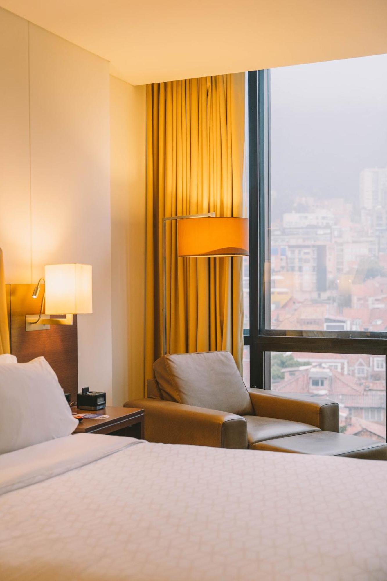 Hotel Express & Zona Financiera By Ihg Bogotá
